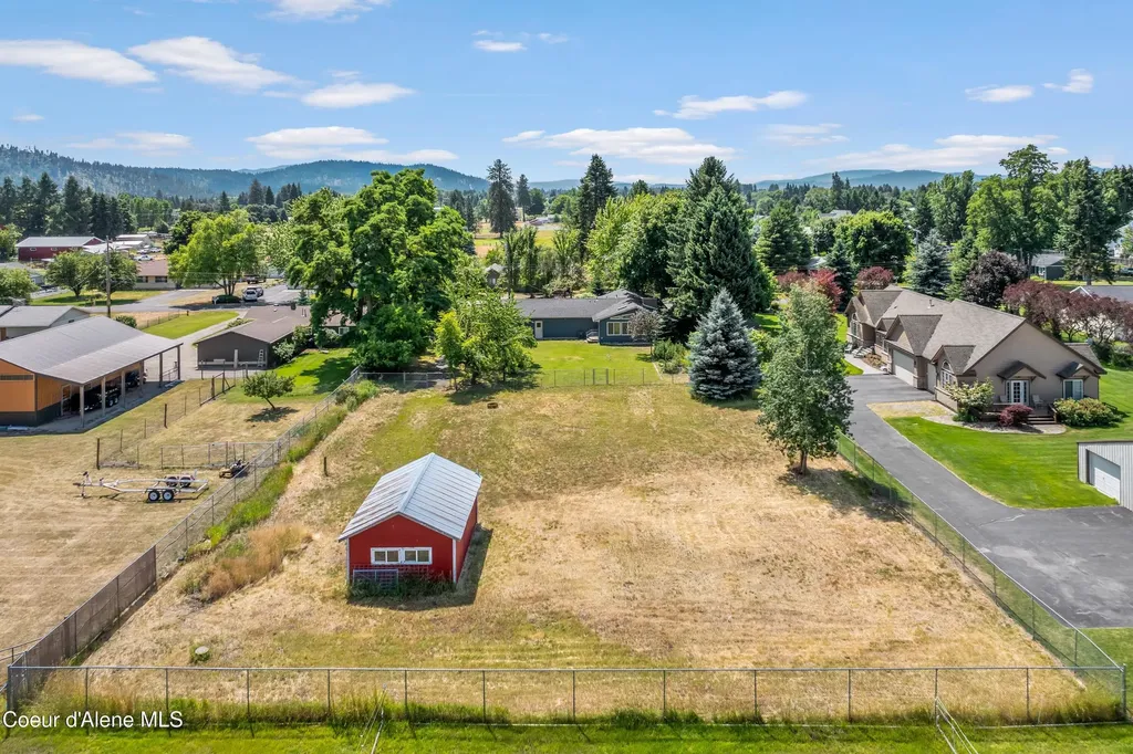 1323 E Deerhaven Avenue Dalton Gardens ID 83815