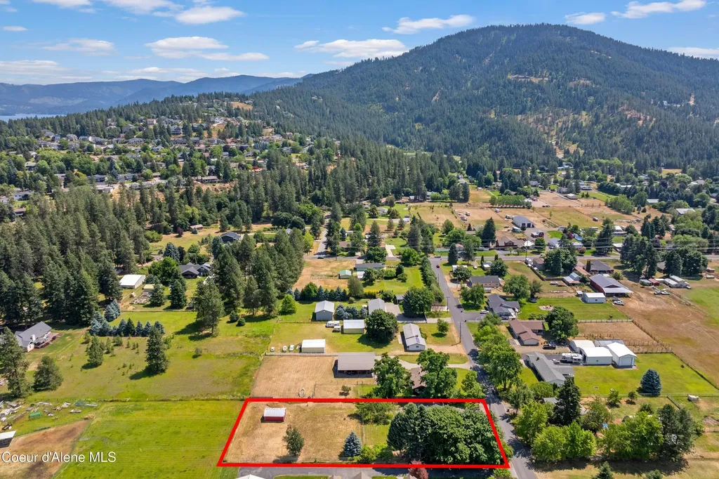 1323 E Deerhaven Avenue Dalton Gardens ID 83815