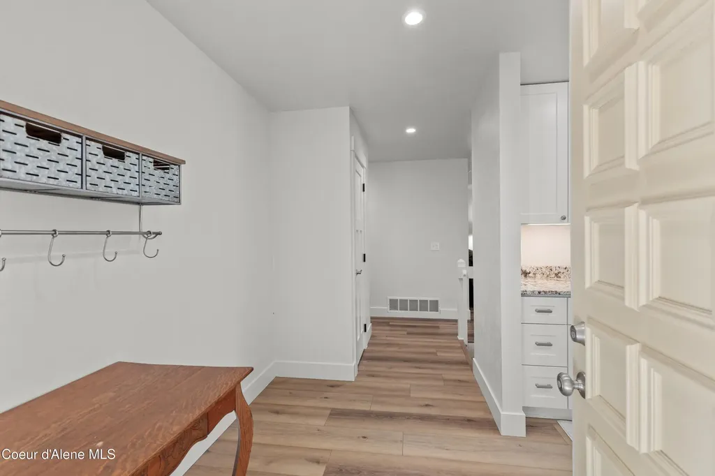 1323 E Deerhaven Avenue Dalton Gardens ID 83815