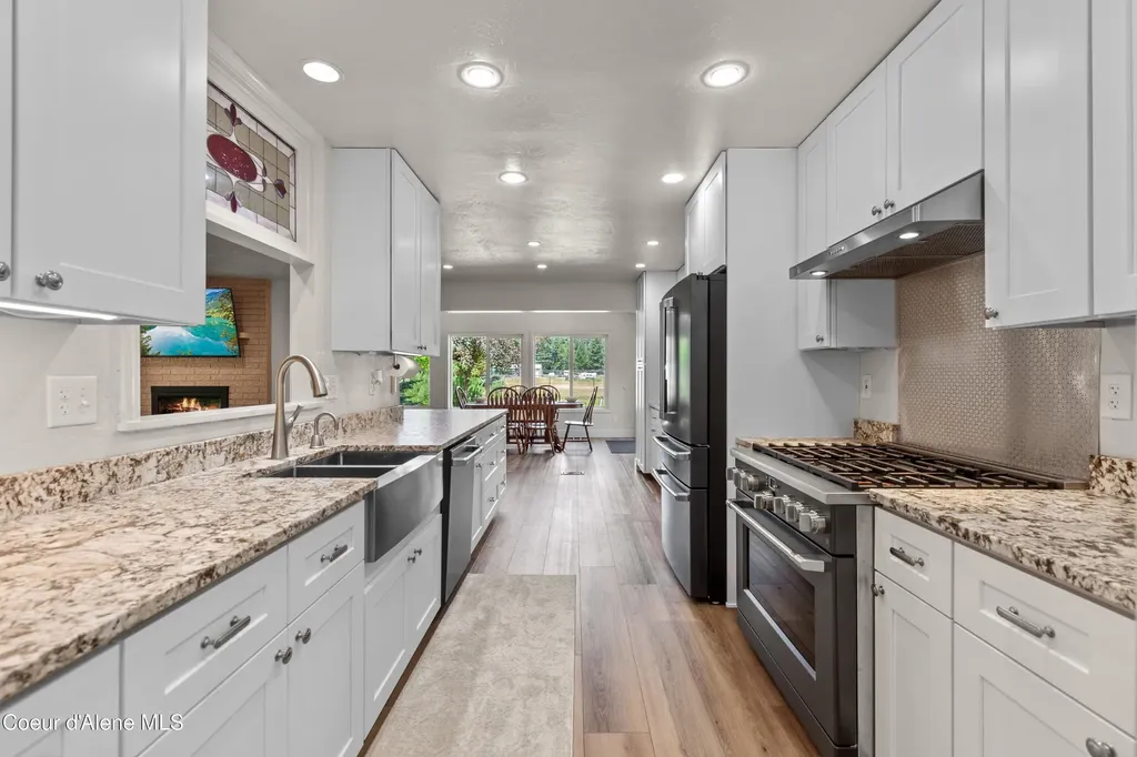 1323 E Deerhaven Avenue Dalton Gardens ID 83815