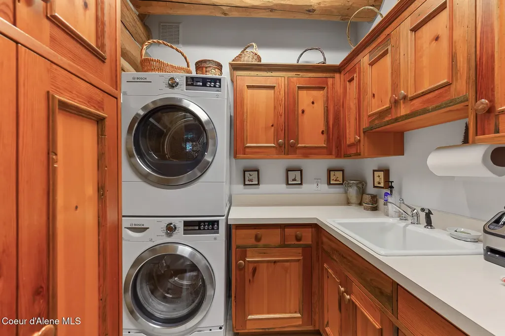9247 N Hart Lane Hayden ID 83835