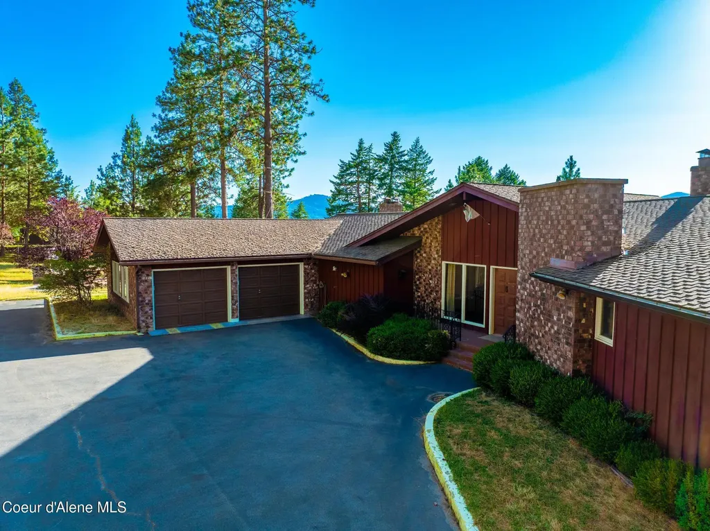 20769 S Highway 97 Harrison ID 83833