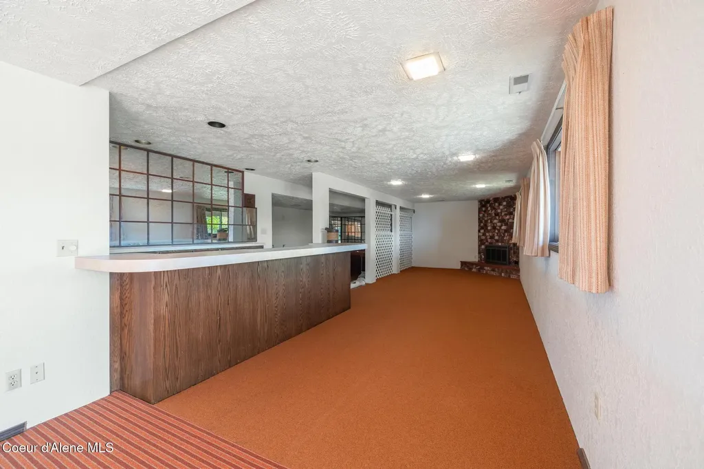 20769 S Highway 97 Harrison ID 83833