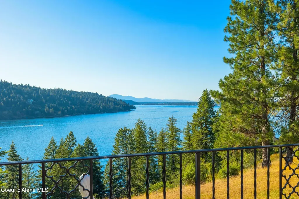 20769 S Highway 97 Harrison ID 83833