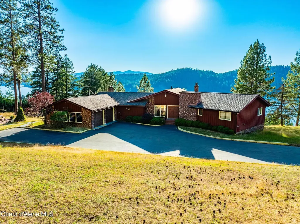 20769 S Highway 97 Harrison ID 83833