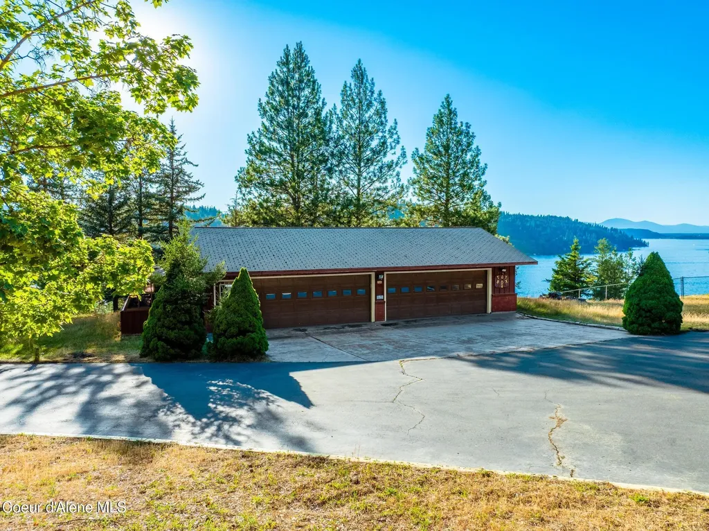 20769 S Highway 97 Harrison ID 83833