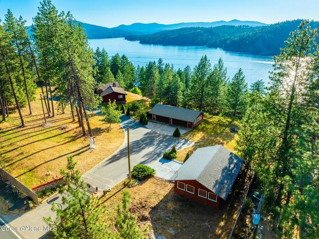 20769 S Highway 97 Harrison ID 83833