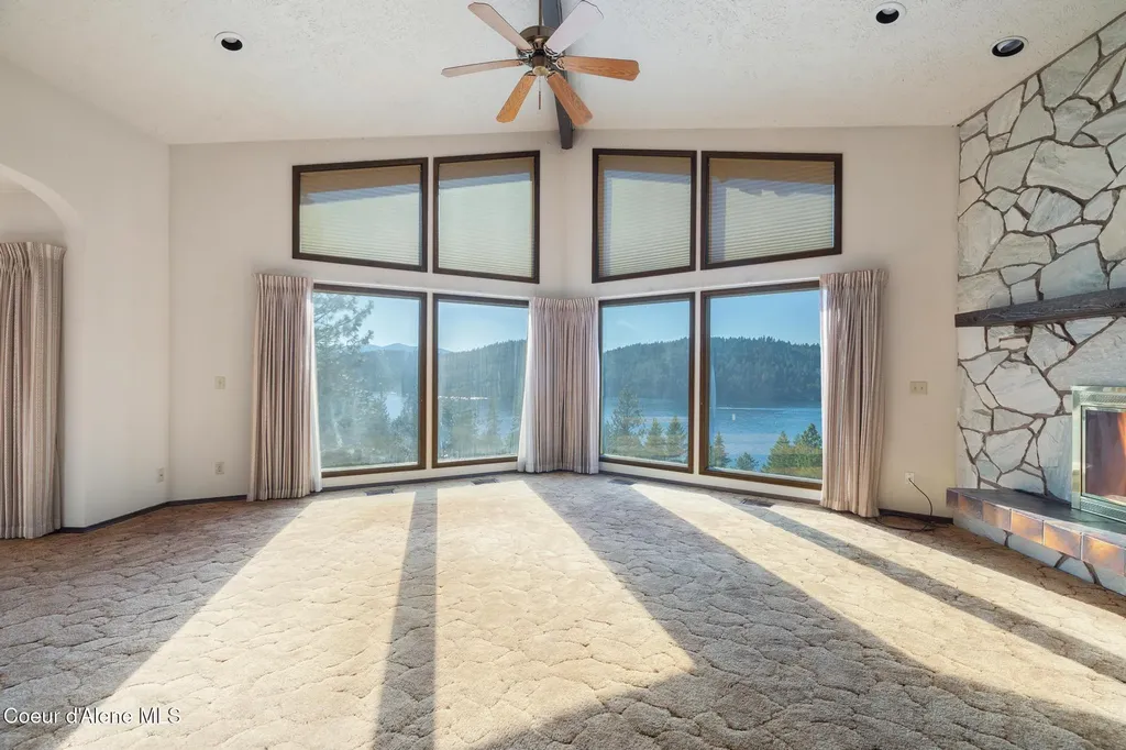 20769 S Highway 97 Harrison ID 83833