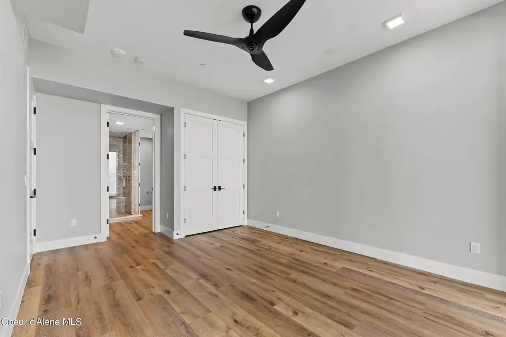 802 Sandpoint Avenue Sandpoint ID 83864