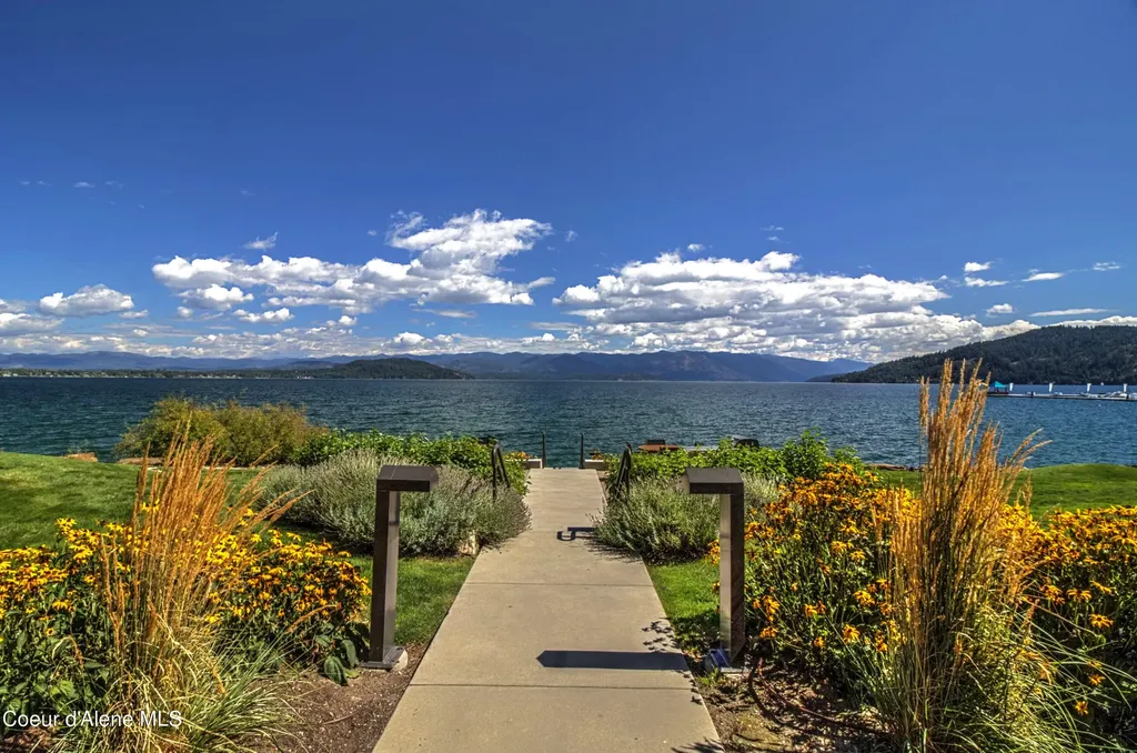802 Sandpoint Avenue Sandpoint ID 83864