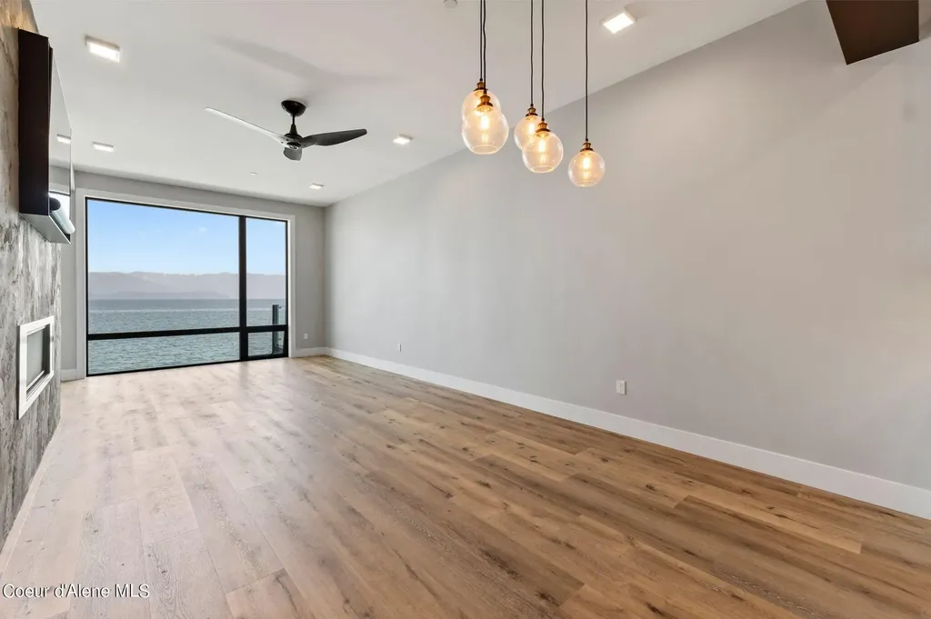 802 Sandpoint Avenue Sandpoint ID 83864