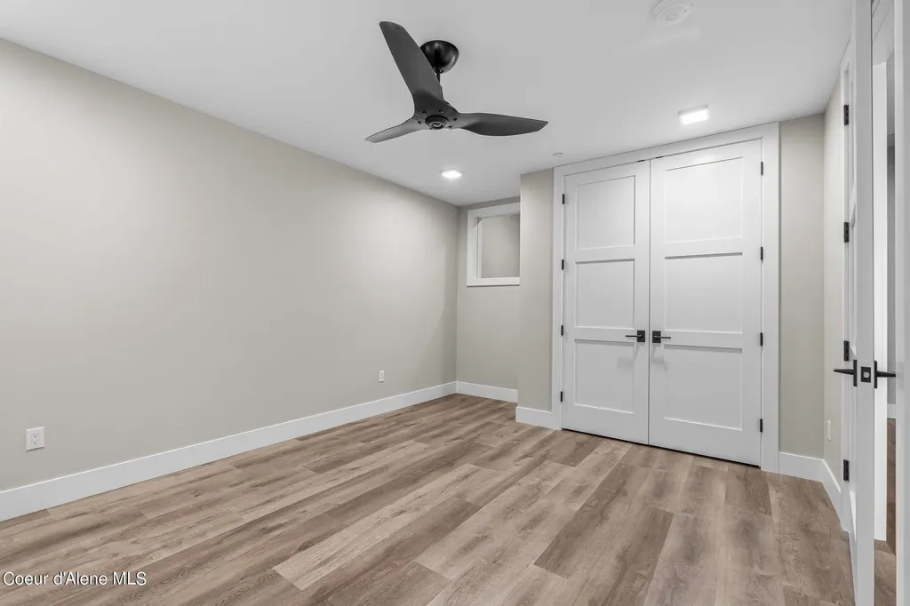 802 Sandpoint Avenue Sandpoint ID 83864
