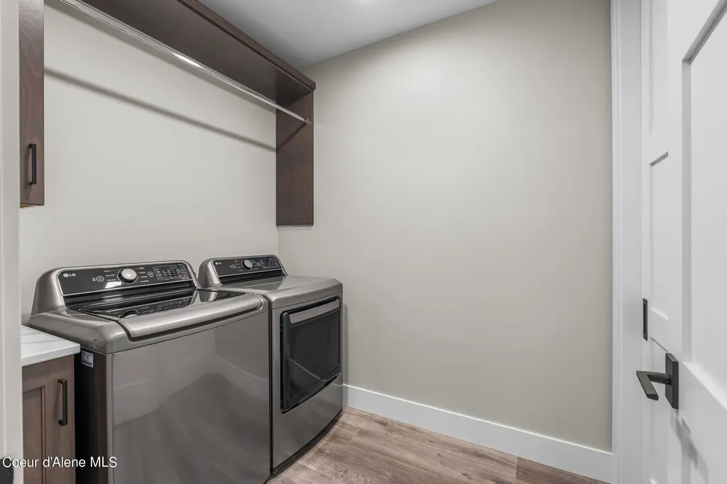 802 Sandpoint Avenue Sandpoint ID 83864