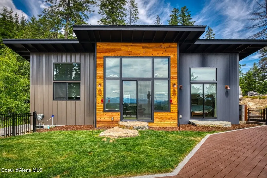 395 Rincon Drive Sandpoint ID 83864