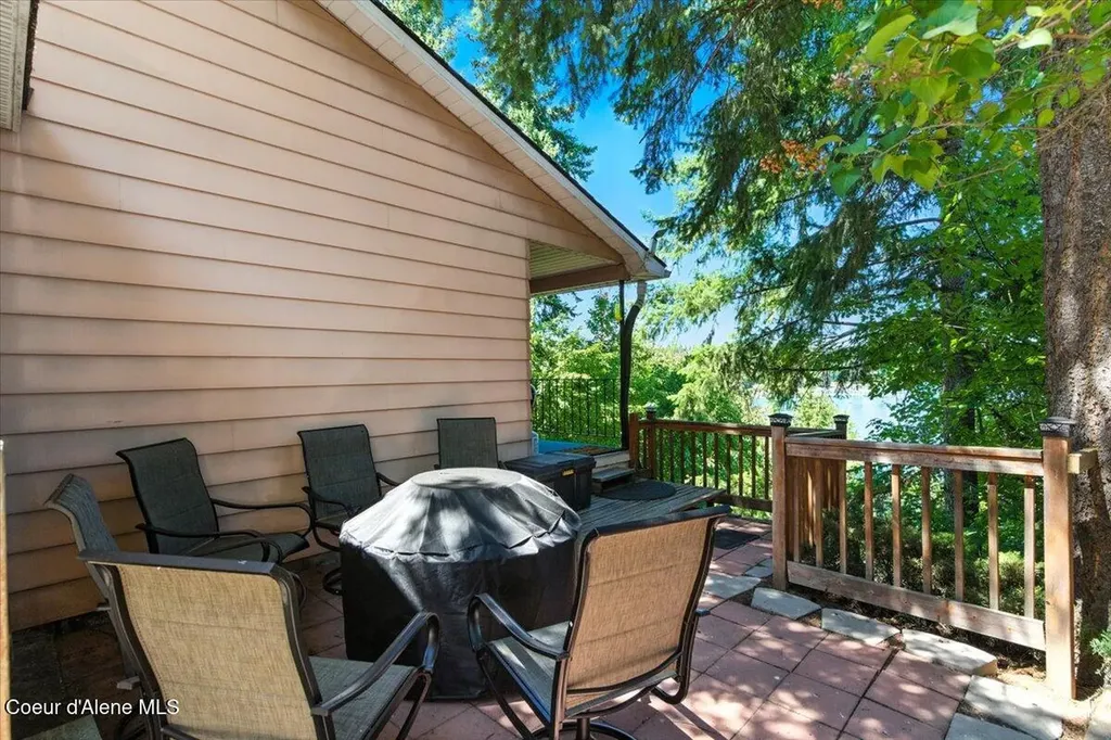 2525 E Upper Hayden Lake Road Hayden ID 83835