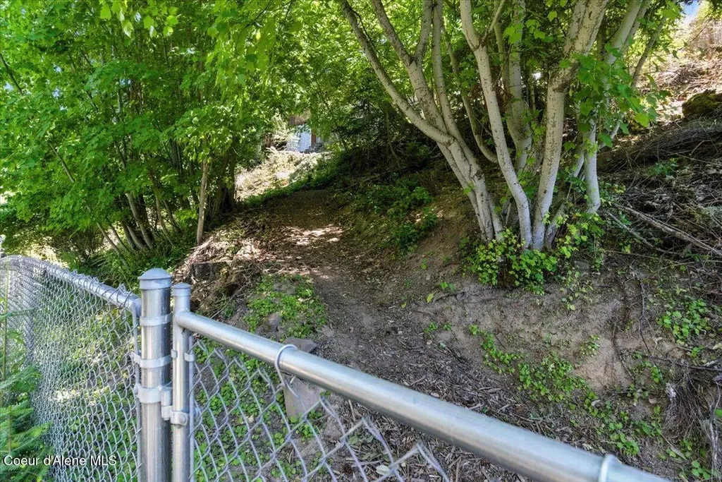 2525 E Upper Hayden Lake Road Hayden ID 83835