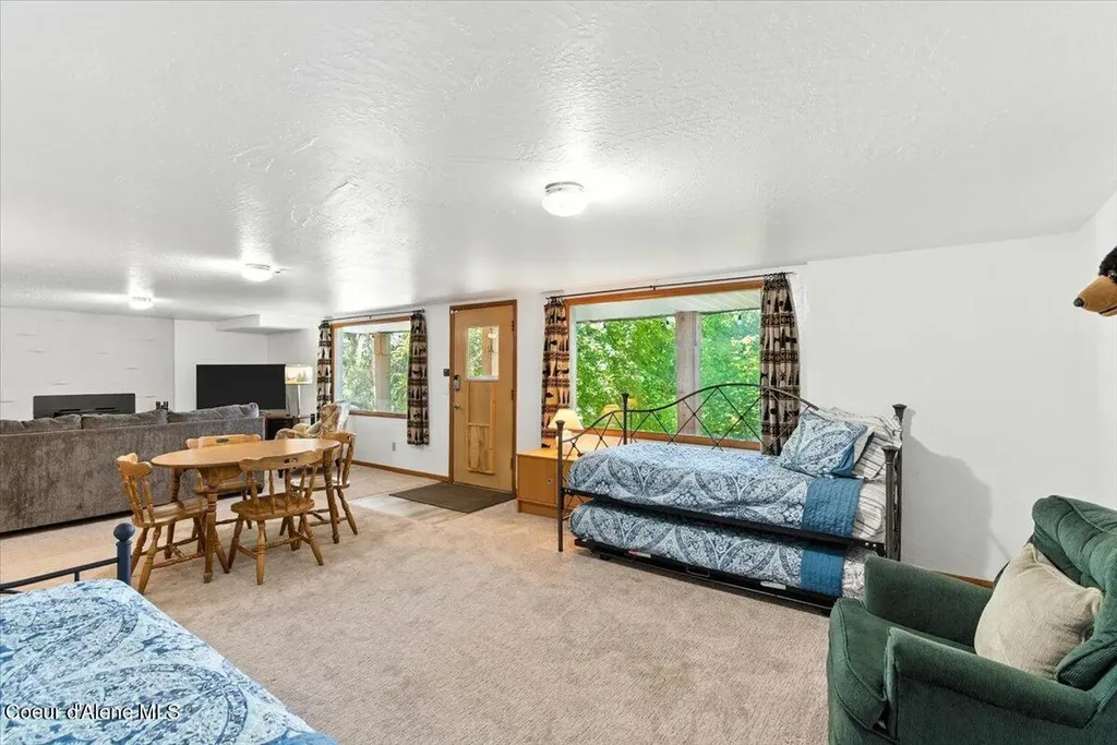 2525 E Upper Hayden Lake Road Hayden ID 83835