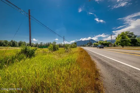 32056 Highway 200 Kootenai ID 83840