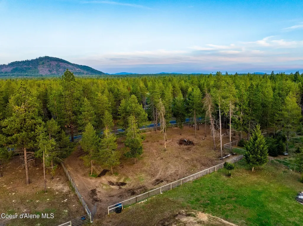 5867 W Sparrowhawk Drive Rathdrum ID 83858