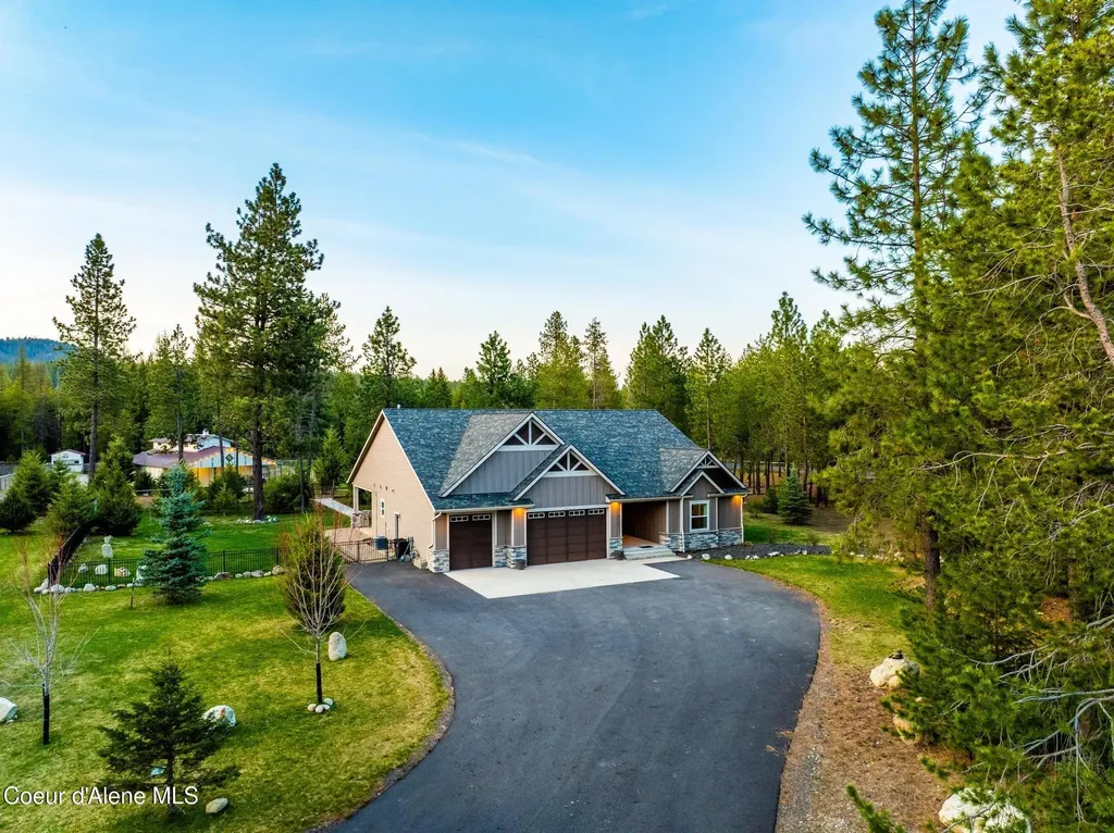 5867 W Sparrowhawk Drive Rathdrum ID 83858