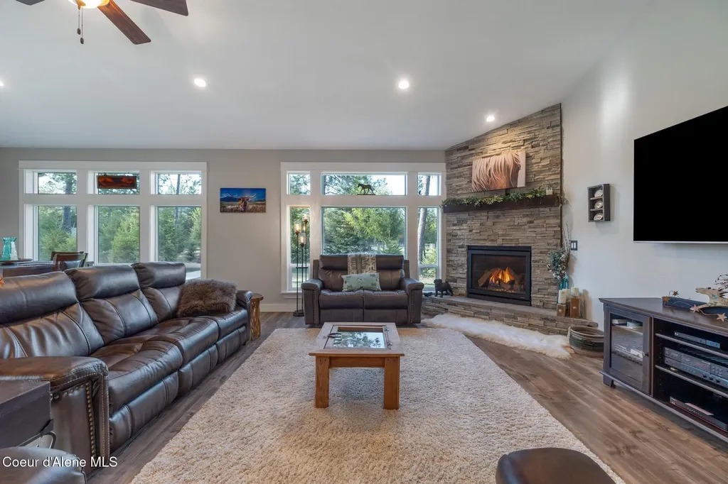 5867 W Sparrowhawk Drive Rathdrum ID 83858