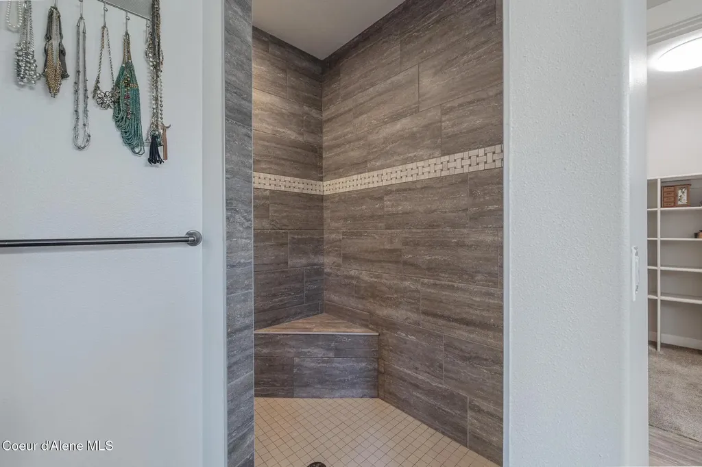 5867 W Sparrowhawk Drive Rathdrum ID 83858
