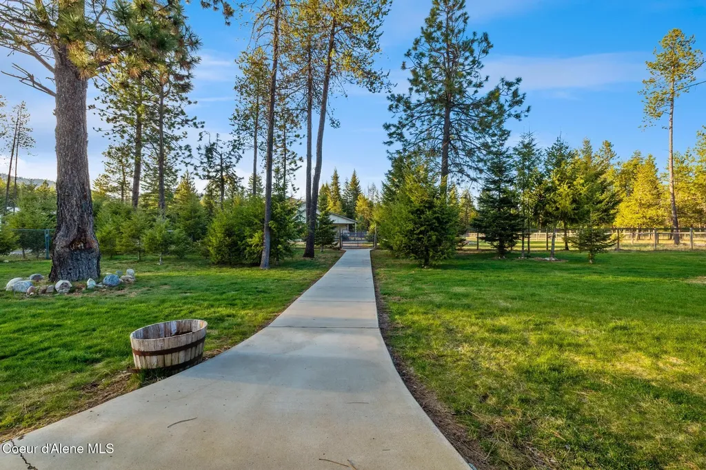 5867 W Sparrowhawk Drive Rathdrum ID 83858