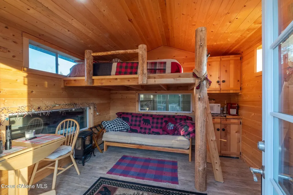 5867 W Sparrowhawk Drive Rathdrum ID 83858