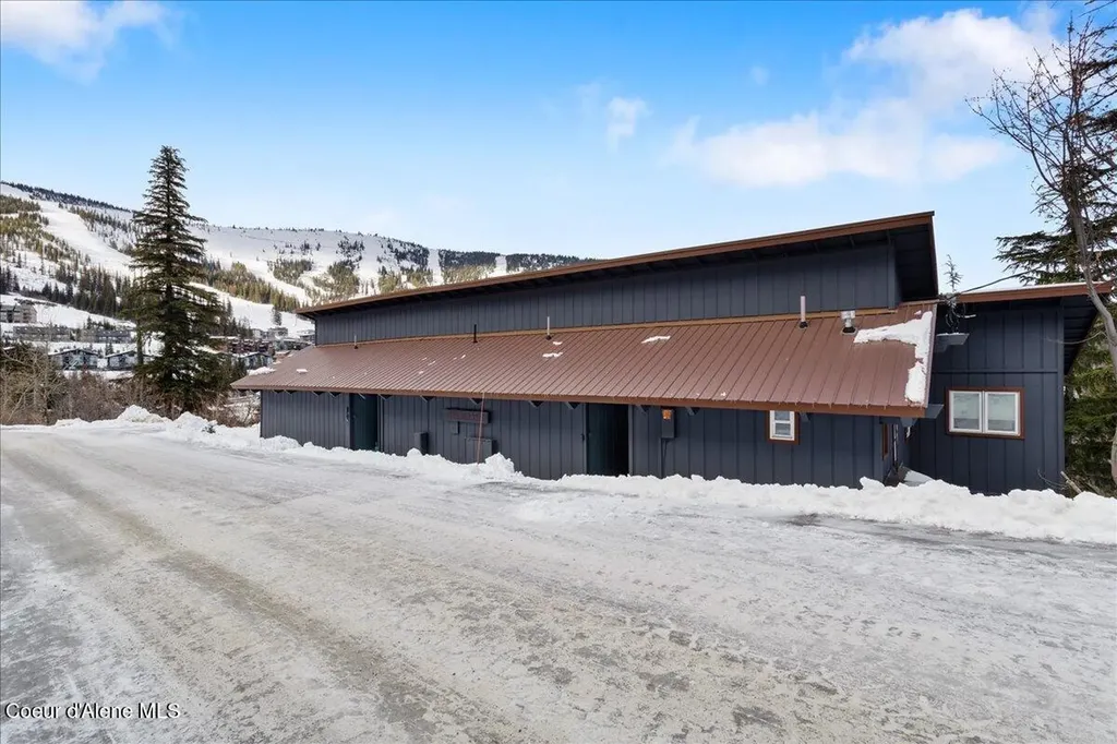 197 Mogul Hill, Unit 6 Sandpoint ID 83864