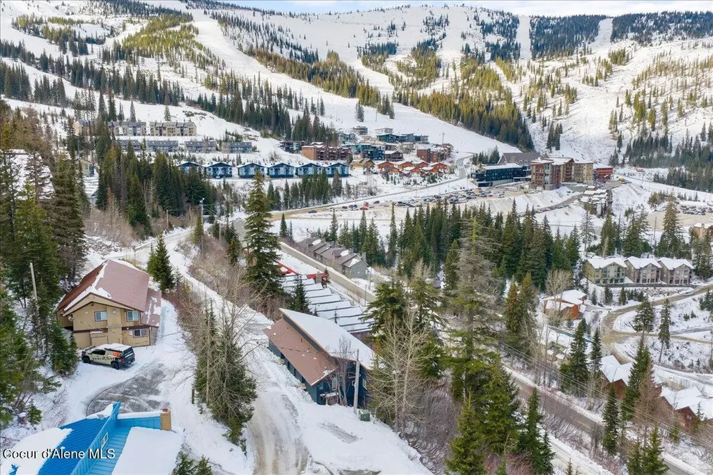 197 Mogul Hill, Unit 6 Sandpoint ID 83864