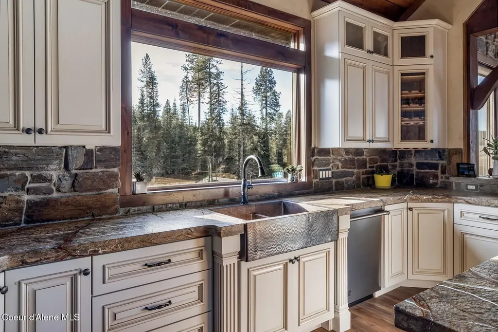 337 W Coon Creek Road Plummer ID 83851