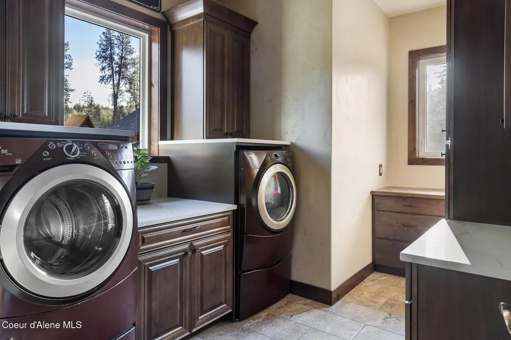 337 W Coon Creek Road Plummer ID 83851