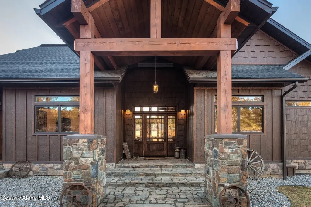 337 W Coon Creek Road Plummer ID 83851