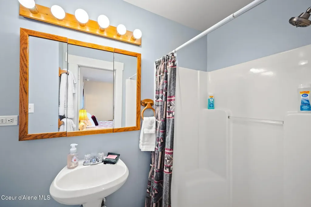 114 N Coeur D Alene Avenue Harrison ID 83833