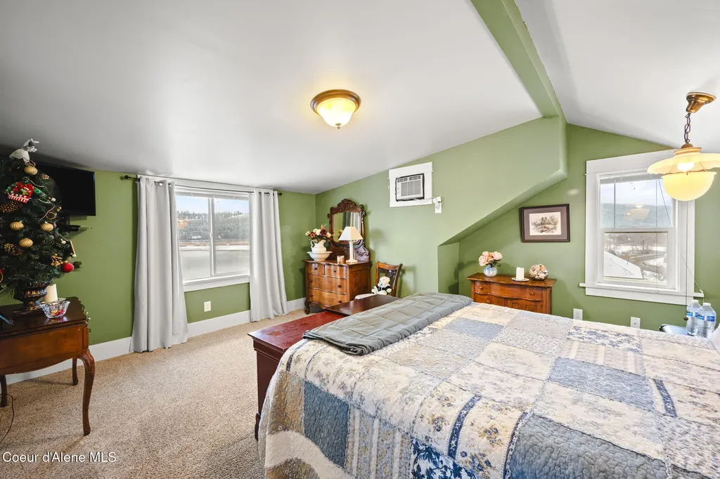 114 N Coeur D Alene Avenue Harrison ID 83833