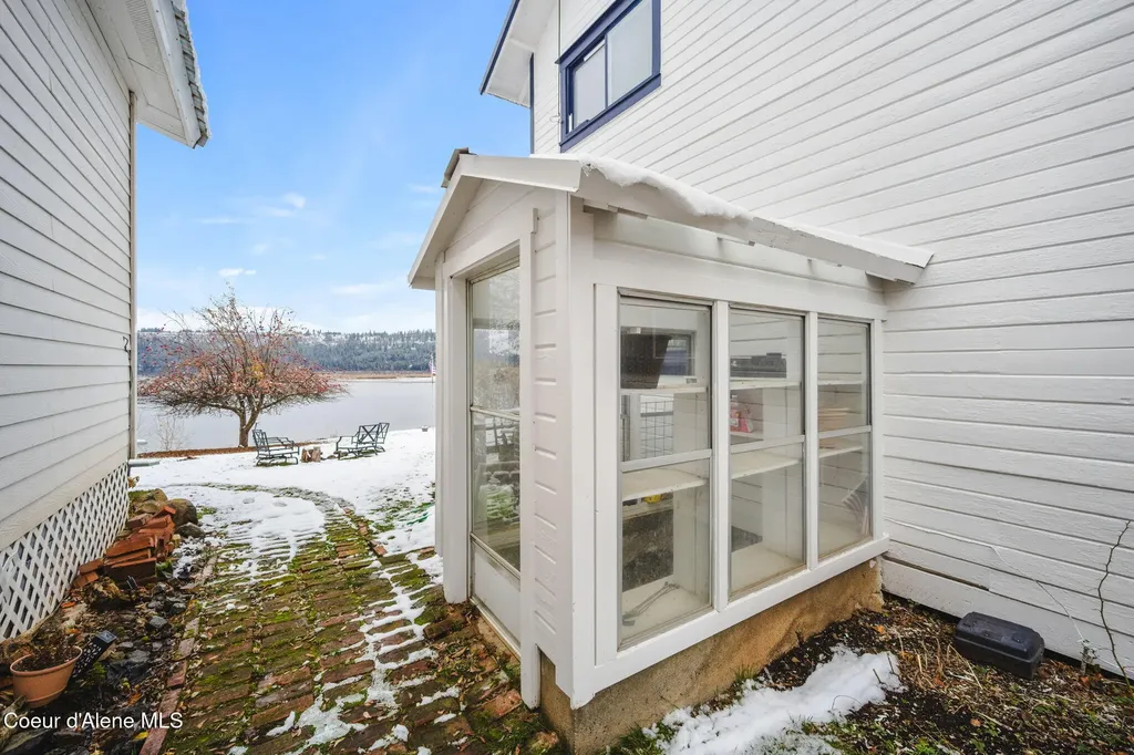 114 N Coeur D Alene Avenue Harrison ID 83833