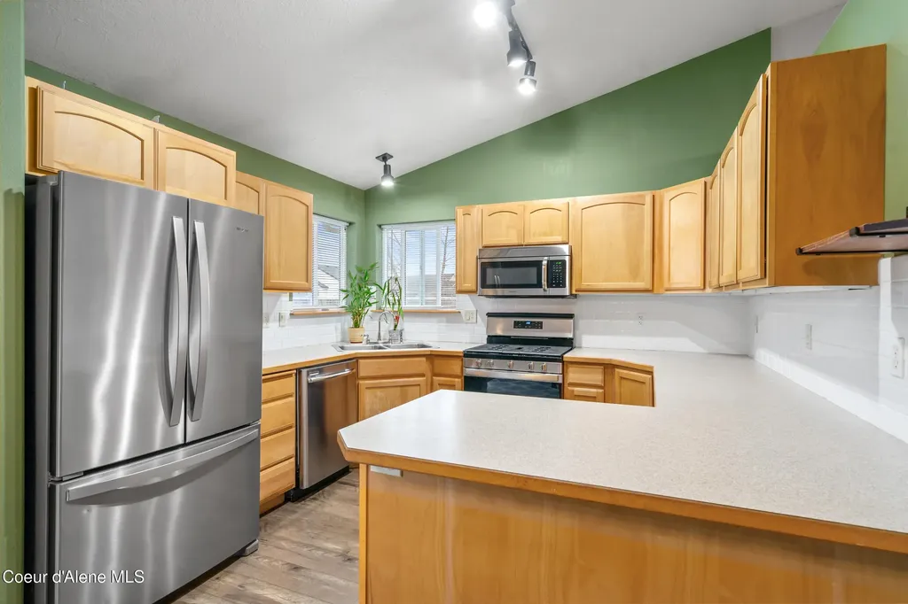 2325 N Mackenzie Drive Post Falls ID 83854