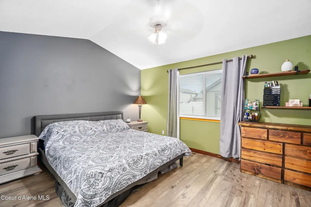 2325 N Mackenzie Drive Post Falls ID 83854