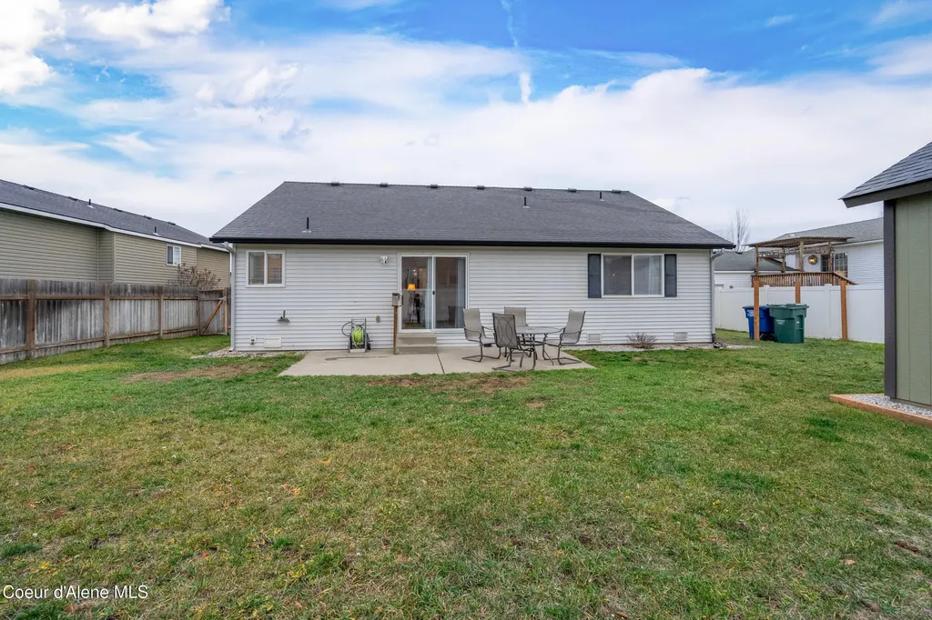 2325 N Mackenzie Drive Post Falls ID 83854