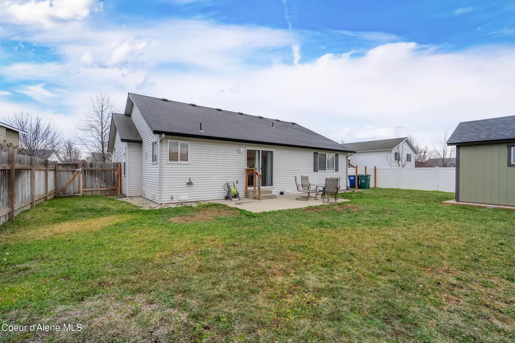 2325 N Mackenzie Drive Post Falls ID 83854