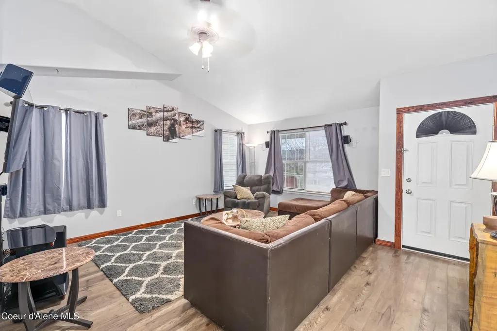 2325 N Mackenzie Drive Post Falls ID 83854