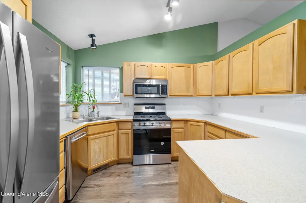 2325 N Mackenzie Drive Post Falls ID 83854