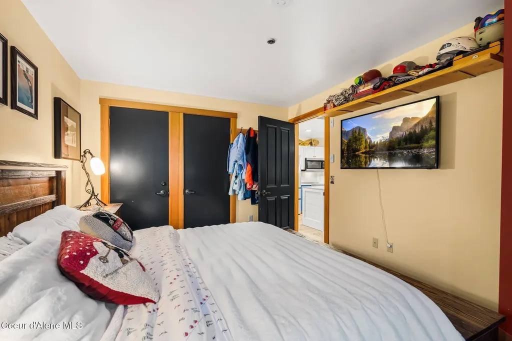 124 Village Lane Sandpoint ID 83864
