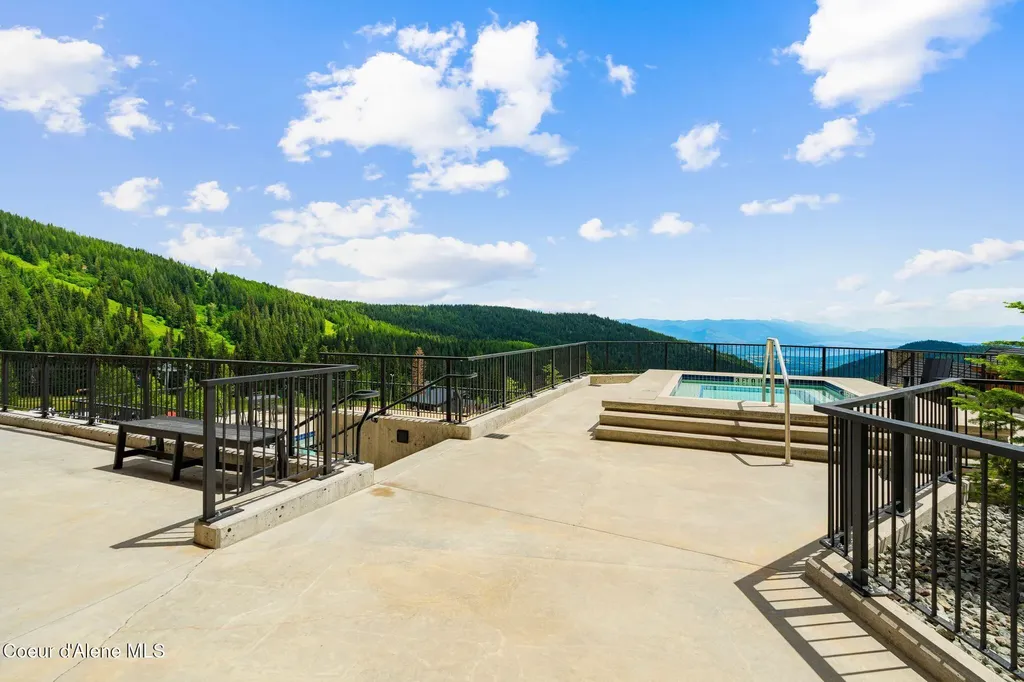 124 Village Lane Sandpoint ID 83864