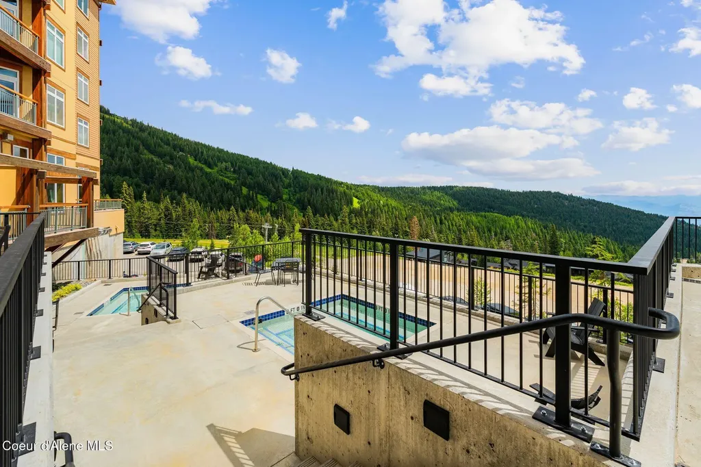 124 Village Lane Sandpoint ID 83864