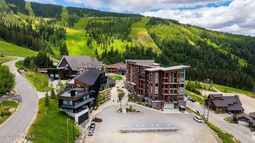 124 Village Lane Sandpoint ID 83864