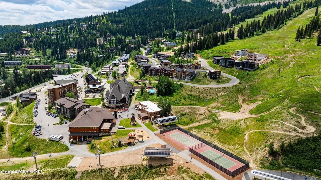 124 Village Lane Sandpoint ID 83864