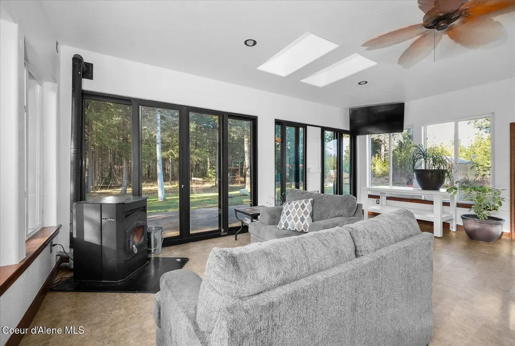 4529 E Diagonal Road Rathdrum ID 83858