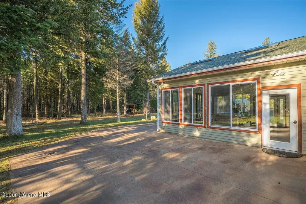 4529 E Diagonal Road Rathdrum ID 83858