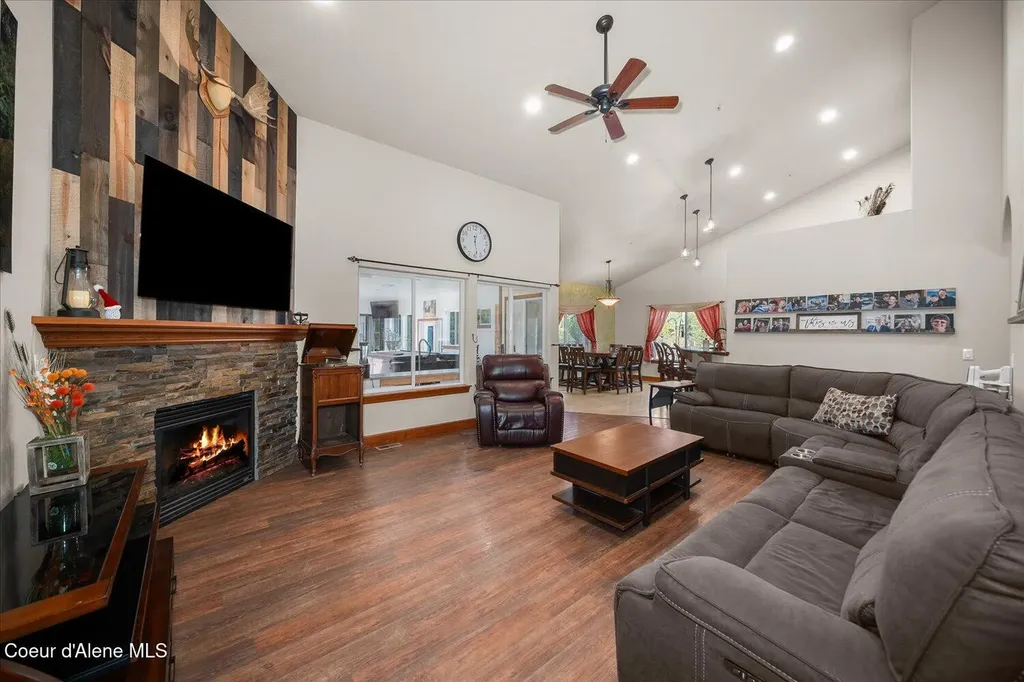 4529 E Diagonal Road Rathdrum ID 83858